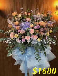 Mixed Flower Arrangement - Deluxe CODE 22778